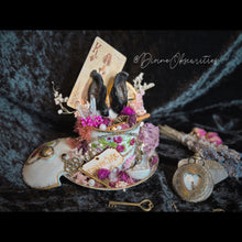 Load image into Gallery viewer, Black & White bunny sugar cup