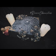 Load image into Gallery viewer, Spiderweb keepsake box